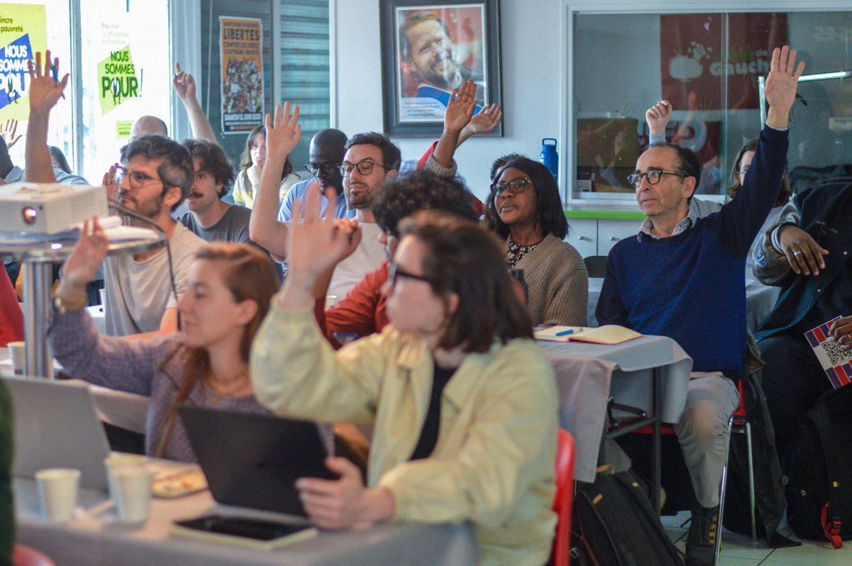 i_laboetie's tweet photo. Ce week-end, c’est stage régional de formation intensive ! ✊

À Dijon, Rennes et Paris, plus de 170 militant·es suivent 10 modules théoriques et pratiques.

Au programme : matérialisme historique, ère du peuple, planification écologique ou encore communes et communalisme ! https://t.co/csygm5LUnM