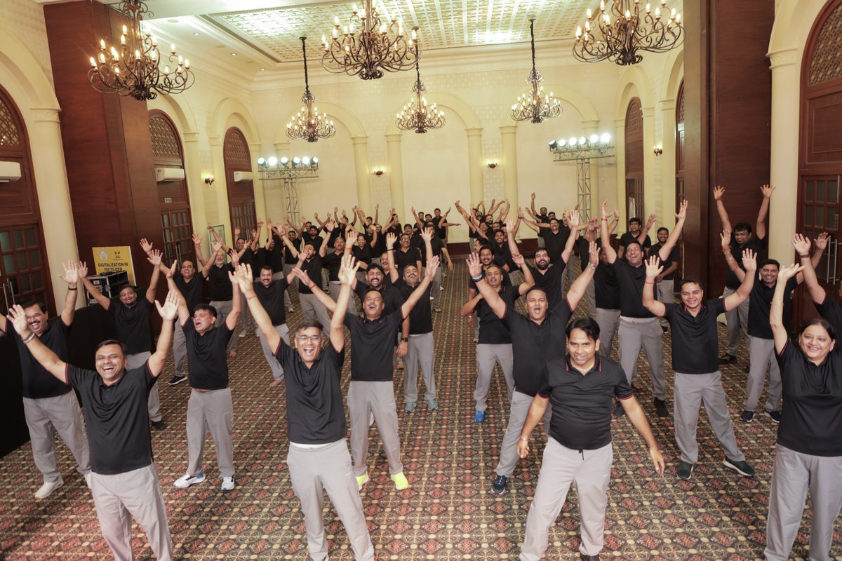HURL_INDIA's tweet photo. Shake. Smile. Repeat!
At #HURLAnnualMarketingConference2025, it wasn’t just strategy that flowed — the energy did too!
A vibrant Zumba session had Team HURL moving, bonding, and going Above & Beyond — one beat at a time.
#WellnessAtWork #TeamEnergy #HURLForBharat https://t.co/KmprJBBehg