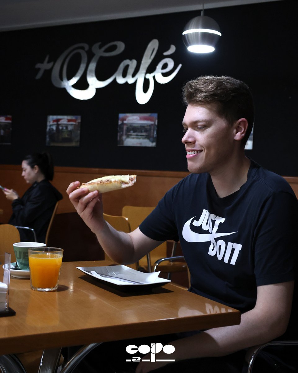 💙 Un café bien frío, una charla pendiente y esas risas que lo curan todo. ¡Celebramos la amistad en +Qcafé!
📍Os esperamos en COPO, donde las amistades tienen mesa reservada 😉

#TanNuestro #copo #parquecomercialcopo #almerimar #elejido #café #CaféLovers #DíaDeLosMejoresAmigos