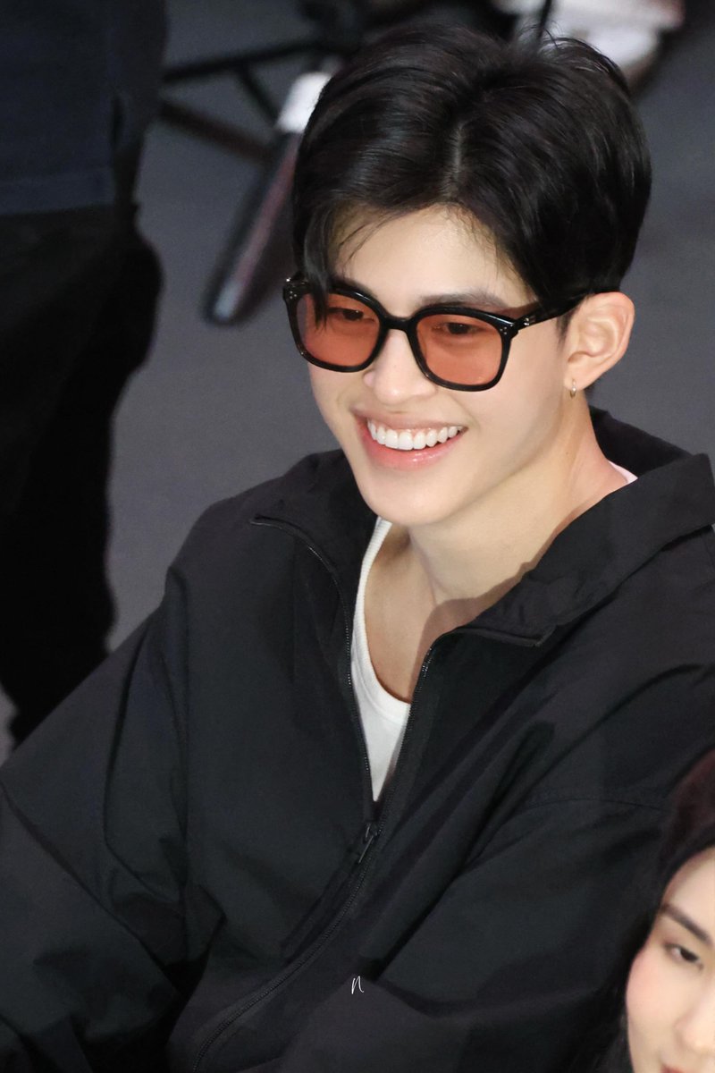 Maruko_ni's tweet photo. Bare face baby 🤏🏻

PHUWIN HICCUP GALA

#HTTYDragonxPhuwin
#ppnaravit @ppnaravit 
#ปอนด์ภูวินทร์  #PondPhuwin https://t.co/lHWzGRvGIP