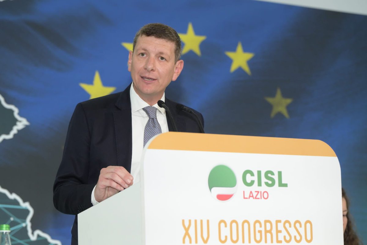 Cisl_Lazio's tweet photo. Su Avvenire #8giugno #Lazio #Roma intervista ad Enrico Coppotelli
“La conferma congressuale all’unanimità è stata una grande soddisfazione perché significa che tutto quello che abbiamo fatto è stato apprezzato e condiviso.
Una condivisione non di facciata ma di sostanza”. https://t.co/y6Z73yWWp0