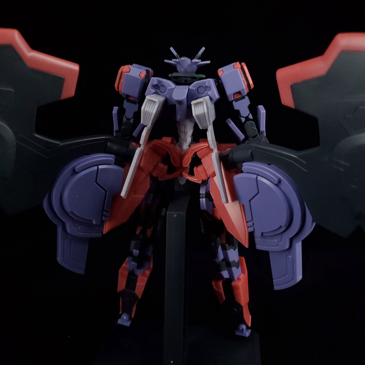 続けて、依頼いただいている「MODEROID リベル・レギス」の製作に入ってます！
こちらも記事アップしています。
複雑な構造しているキットですが、丁寧に仕上げようと思います！

#モデロイド #MODEROID #製作代行 #デモンベイン #リベルレギス