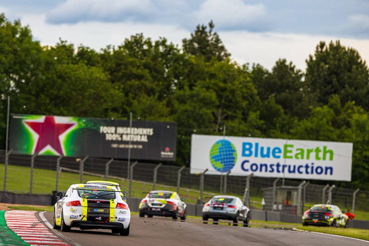 BrsccHQ's tweet photo. DONINGTON PARK - We're also gearing up for another amazing day of club motorsport over at Donington Park for our Nankang Tyre UK Summer Race Weekend, where we've been greeted by blue skies and bright sunshine!

📷 DONINGTON SUNDAY STREAM - https://t.co/6t7wI6onXk https://t.co/DMeUeKO7or