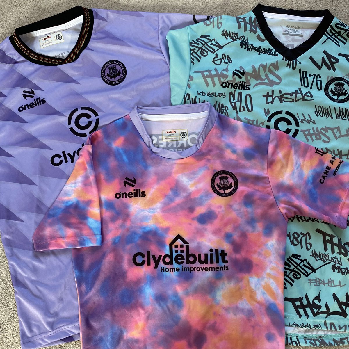 The Shirt Union (@theshirtunion) on Twitter photo 🌟👕GIVEAWAY!👕🌟
We’ve teamed up with <a href="/ONeillsSportsUK/">O'Neills Sportswear UK</a> to giveaway one of these excellent Partick Thistle shirts in size medium 🤩
Simply:
1️⃣ 🤝 Follow <a href="/TheShirtUnion/">The Shirt Union</a>
2️⃣ 🤝 Follow <a href="/ONeillsSportsUK/">O'Neills Sportswear UK</a>
3️⃣ 🔁 RT (normal)
4️⃣ Let us know which shirt!
Ends 10th Jun 9pm 🌟👕GIVEAWAY!👕🌟
We’ve teamed up with <a href="/ONeillsSportsUK/">O'Neills Sportswear UK</a> to giveaway one of these excellent Partick Thistle shirts in size medium 🤩
Simply:
1️⃣ 🤝 Follow <a href="/TheShirtUnion/">The Shirt Union</a>
2️⃣ 🤝 Follow <a href="/ONeillsSportsUK/">O'Neills Sportswear UK</a>
3️⃣ 🔁 RT (normal)
4️⃣ Let us know which shirt!
Ends 10th Jun 9pm
