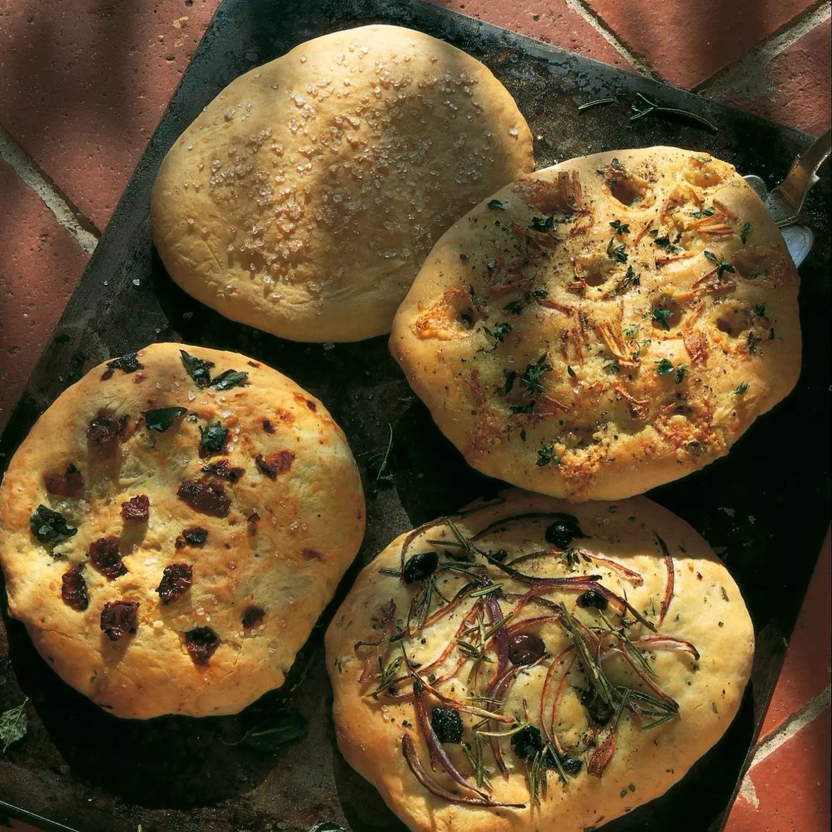 DeliaOnline's tweet image. Recipe of the Day: Mini Focaccia Bread with Four Toppings. Find the recipe and watch how to make focaccia and other speciality breads in Delia's online cookery school video here: l8r.it/b864

#recipeoftheday #breadmaking #baking #italianbread #focaccia #cookeryschool