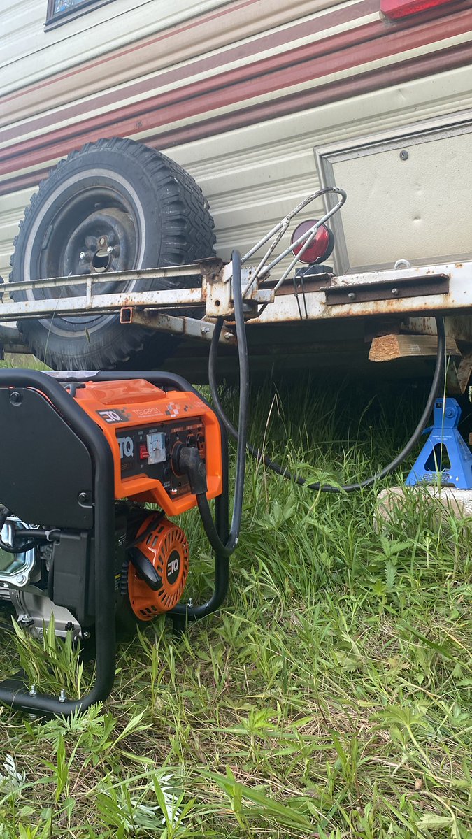 muppetmik's tweet photo. Got the generator for #campe @NotAiCoin @veco_coin the human project #pioneered #cryptocamper https://t.co/nPApUfrqgc