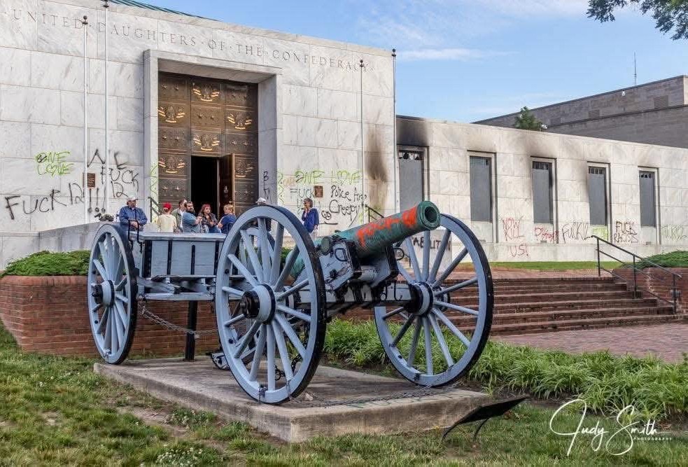TheGeorgiaWhig's tweet image. Richmond, Virginia, 2020; I've wanted to see leftist "protestors" crushed by overwhelming force for half a decade.