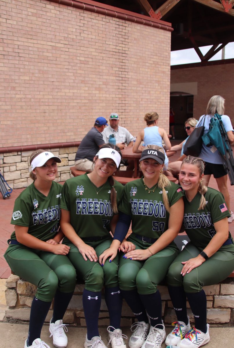 So blessed with this group of girls 🤍🤍 <a href="/AFSBALL/">American Freedom Softball</a>
