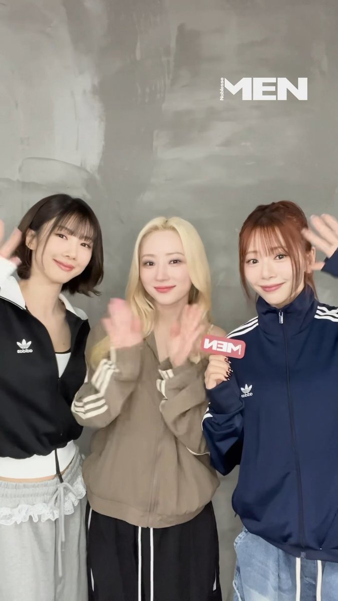 MenNoblesse's tweet photo. 드림캐쳐 유닛 ‘유아유(UAU)’가 
전한 메시지 보러가기! 💌
🔗https://t.co/cF4eX4nxaF

@hf_dreamcatcher #유아유 #지유 #수아 #유현 #UAU #MENNOBLESSE https://t.co/qlk7c2M5df