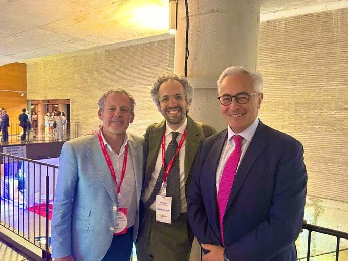 <a href="/LAHRSonline1/">LAHRS</a> present at #RITMO25 thanks <a href="/TomasDatino/"><a href="/TomasDatino/">@TomasDatino</a></a> for the Joint session, was good to exchange points of view &amp; experiences in our field always in evolution &amp; development, even more in the beautiful Tarragona, Spain <a href="/jacabreracardio/">Dr. José Ángel Cabrera</a> @TomasDatino <a href="/joselmerino/">Jose Luis Merino</a> <a href="/roberto_keegan/">Roberto Keegan, MD</a>