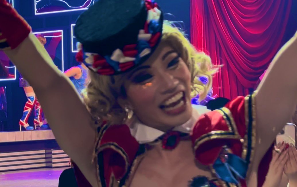 Springhorse_45's tweet image. 今回のキンキーで本田大河くんを初めて知りましたがとてもキュートで目をひく方でした
これからのキンキーブーツを担われる方なんだろな☺️👠
最後の決めポーズ後一瞬顔を歪めて感極まるシャンリンちゃん
その後とびきりの笑顔を振り撒き舞台へ戻られました
感動をありがとう✨
#JustBe 
#Kinkybootsjp