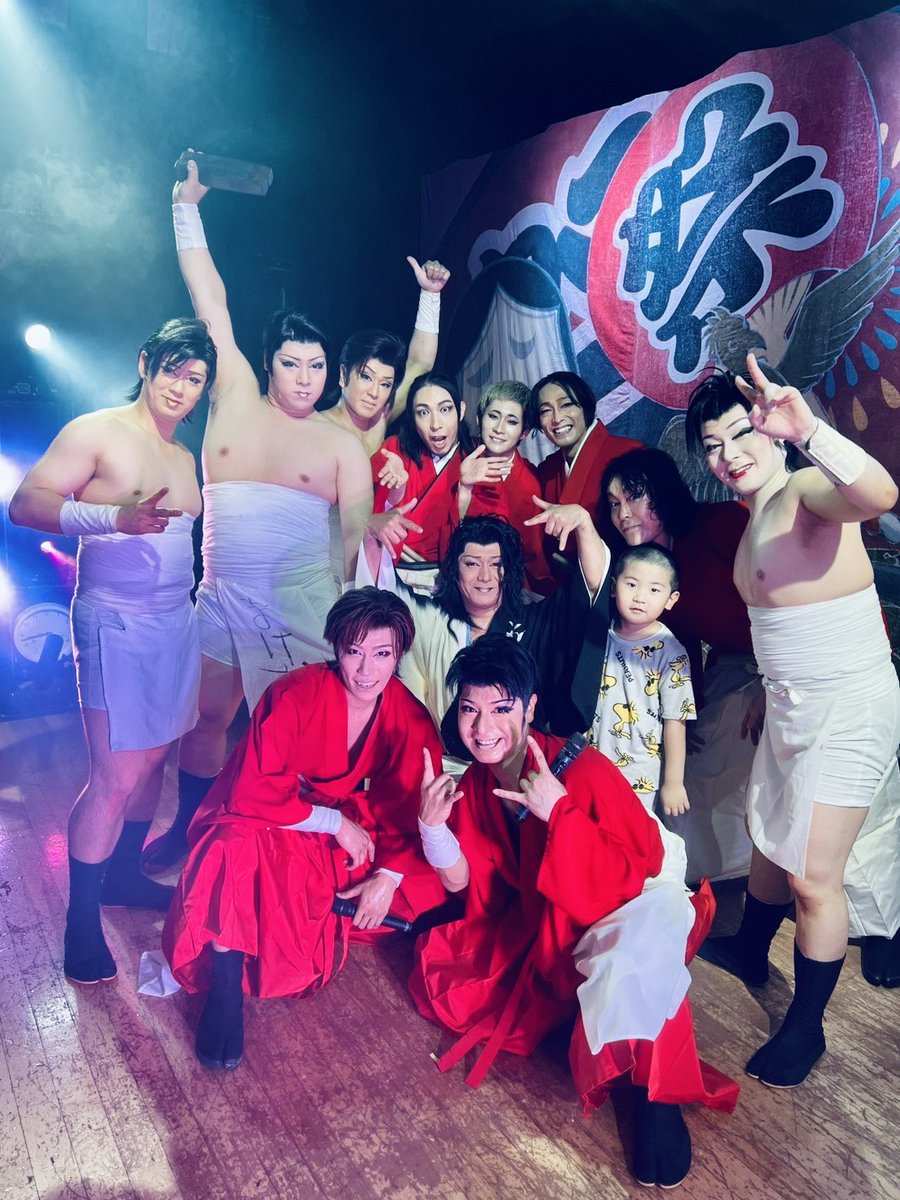 taichi_saotome's tweet photo. 劇団鯱ありがとうございました！
また舞台上で会う日まで👊 https://t.co/IFf3tpnxD4