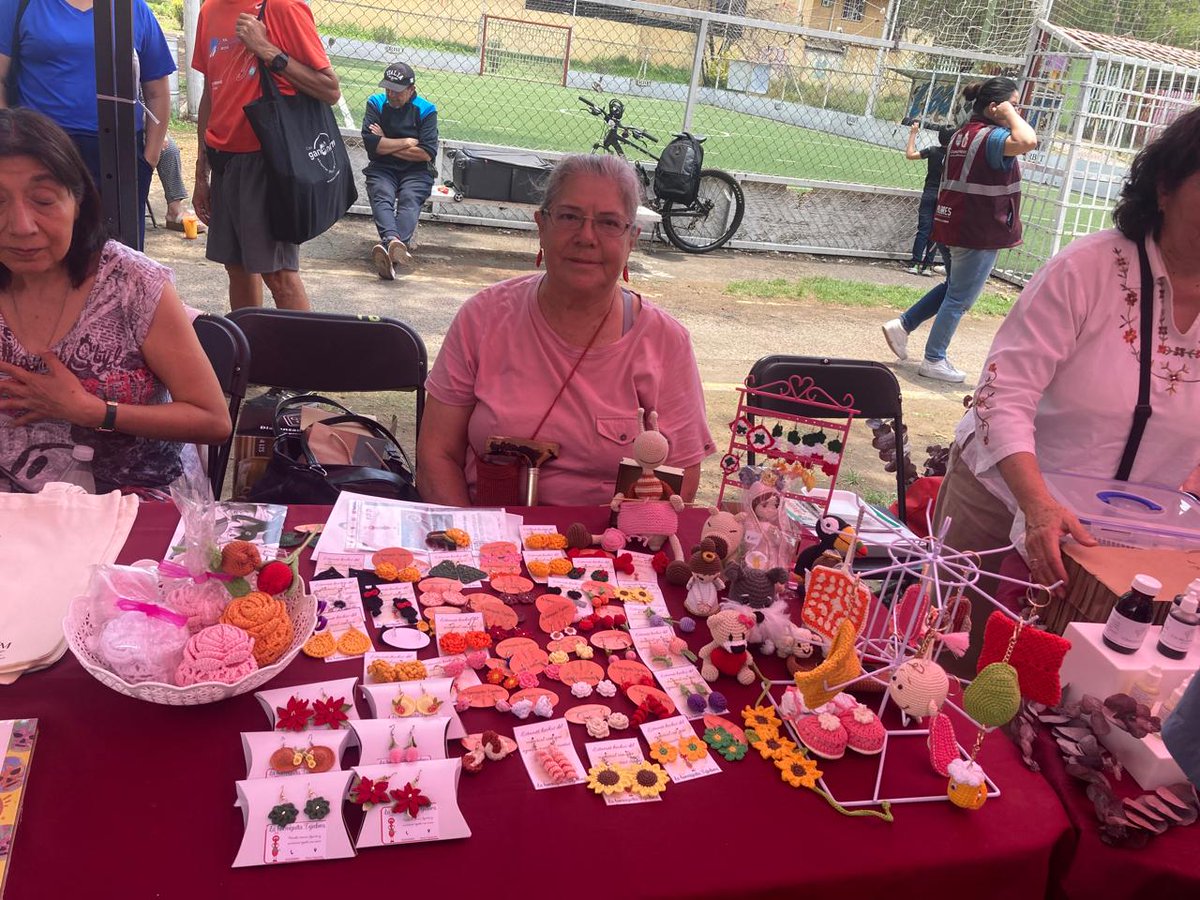 PILARES CDMX (@cdmxpilares) on Twitter photo En #PILARES Francisco J. Múgica brilló la fuerza creativa de las Tejedoras de la Patria con bordados, danza, música, sabores y oficios que fortalecen la autonomía femenina, un evento con la Red de Mujeres por el Bienestar PILARES y <a href="/SeMujeresCDMX/">Secretaría de las Mujeres</a>. 💜🧵🇲🇽 En #PILARES Francisco J. Múgica brilló la fuerza creativa de las Tejedoras de la Patria con bordados, danza, música, sabores y oficios que fortalecen la autonomía femenina, un evento con la Red de Mujeres por el Bienestar PILARES y <a href="/SeMujeresCDMX/">Secretaría de las Mujeres</a>. 💜🧵🇲🇽