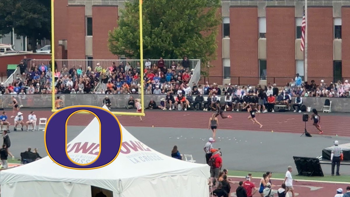 Amaryllis O’Connor, Phoebe Meske, Caitlyn Balliet and Ellocin Samborski 5th place in the 4x100m!
