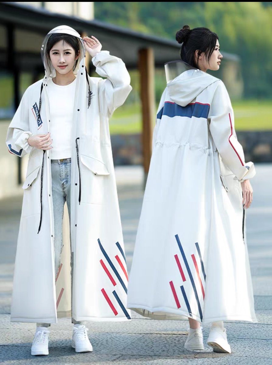 （躺在沙发上的乱想废料）
这鬼天气，是一直下
白瞎了一个周末
你说，要是买个这长款雨衣，绳缚逛公园，也是一场美丽的“旅程”