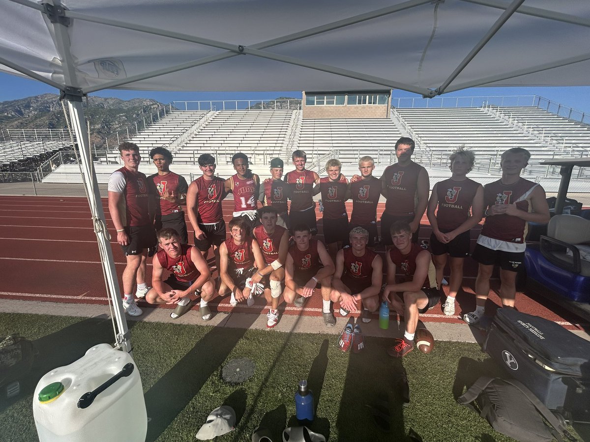 Great day at <a href="/BYUfootball/">BYU FOOTBALL</a> Royal Clash! 
Guys competed hard! Had a good run today!