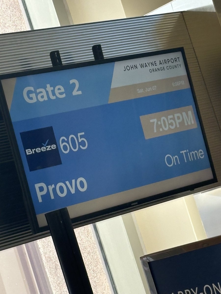 SCJohnson7171's tweet image. First business trip of a busy Camp season. @BYUfootball @Justin__Ena @fsitake @CoachRoderick @kalanifsitake