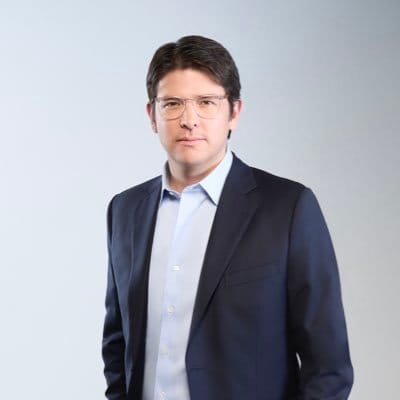 Dios mete tu mano poderosa y dale una oportunidad de vida a <a href="/MiguelUribeT/">Miguel Uribe</a> obra un milagro.
Colombia es de Jesucristo!