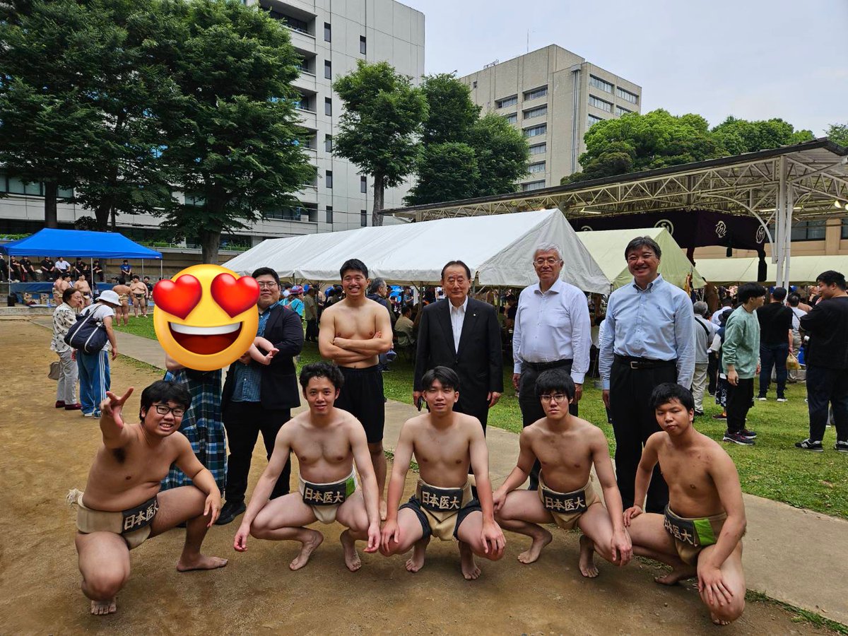 nmssumou's tweet photo. 日本医科大学相撲部です。本日は東日本大会がありました。団体戦はBクラスからの出場でしたが、東京医大に2-3で敗れ、Cクラス陥落となってしまいました。
この悔しい思いをバネにして、今後の大会に向けて精進して参りますので、応援の程何卒宜しく��願い致します。 https://t.co/wgK7kzoPFa