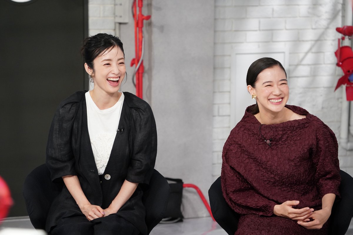 【大型配送タイプ】蒼井優さん掲載ページSET（ポスターサイズ）限定セット 大型配送タイプ】蒼井優さん掲載ページSET（ポスターサイズ）限定セット