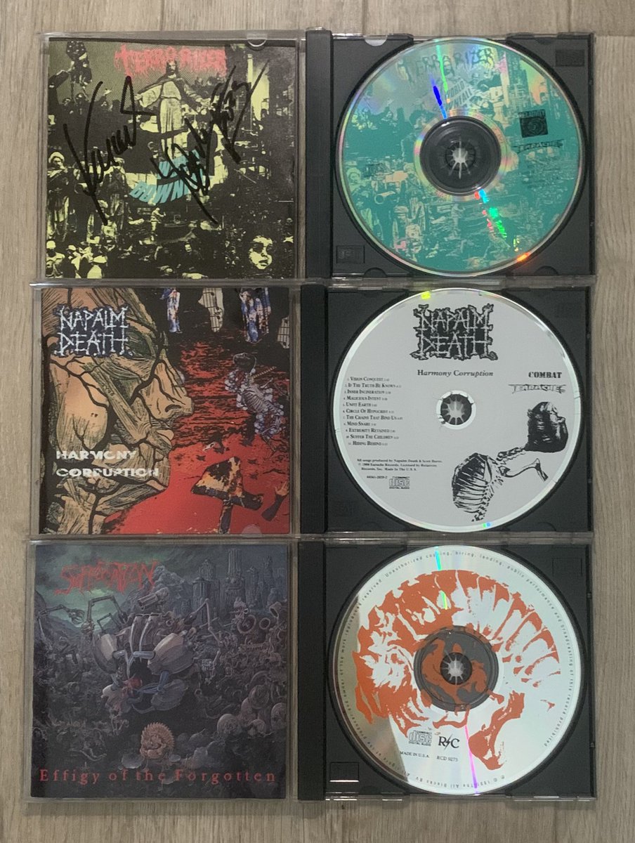 Terrorizerが最初だがまあグラインドコア、NDのこれは俺はデスメタルと思うけど、純デスメタルと言うならやっぱサフォかな。NDとか聞いた後でも度を越した重さに圧倒された。すべて当時から聞いてる現物で思い出深い。アナログを買い足すのはもっと後になる　 #初めて聴いたデスメタル系作品