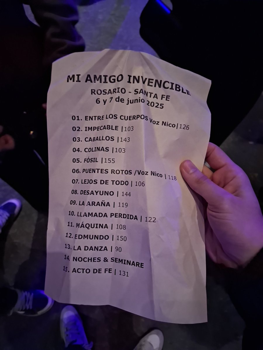 padrejef3's tweet photo. Al alza total Mi Amigo Invencible, cada vez mejor a los reci de 2018 y 2021. De yapa,  me llevé la lista de temas. https://t.co/UNfbg6KIjj