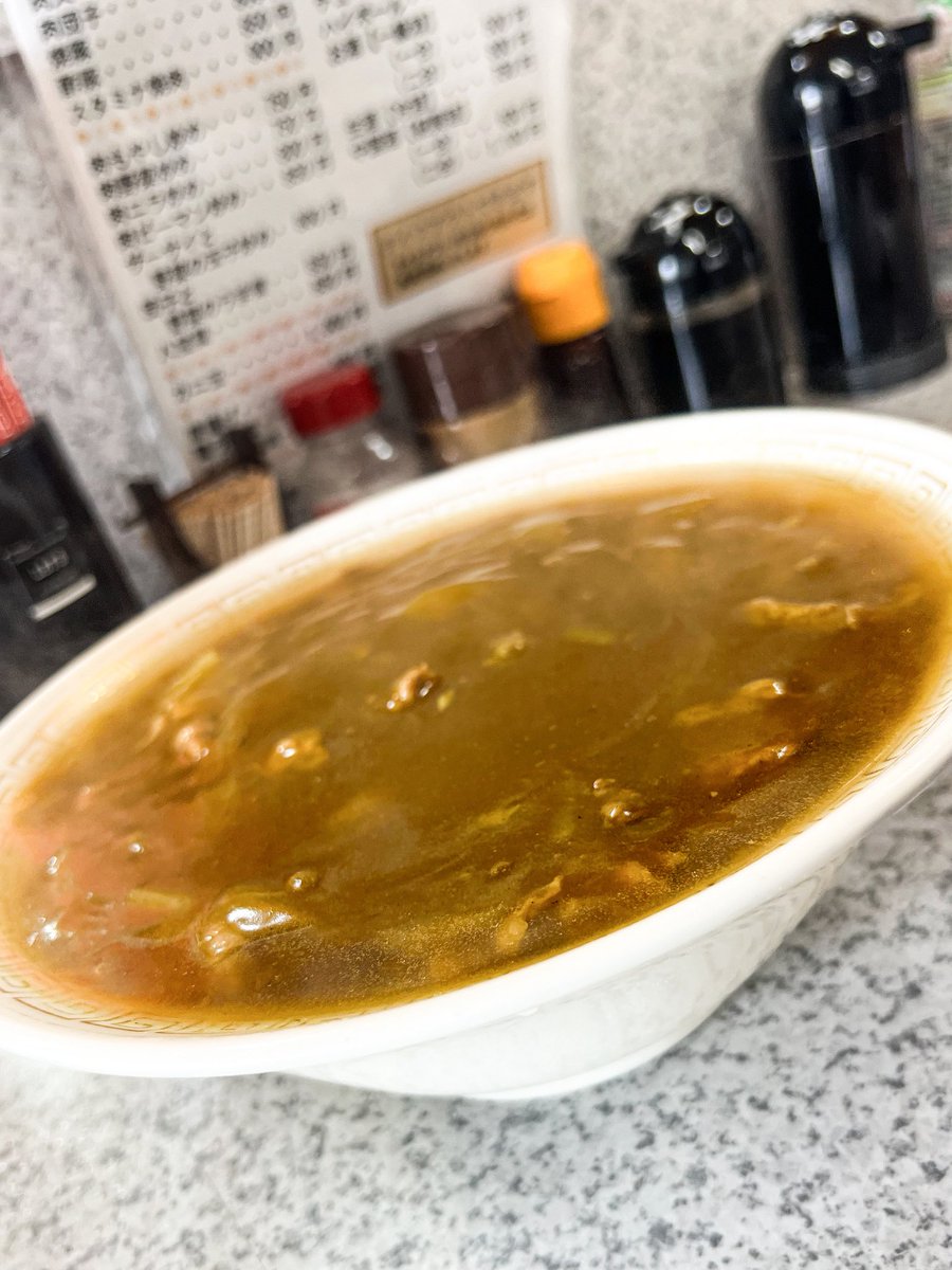 本日の昼飯

ニュー桃園🇨🇳

炒飯&amp;カレー麺。