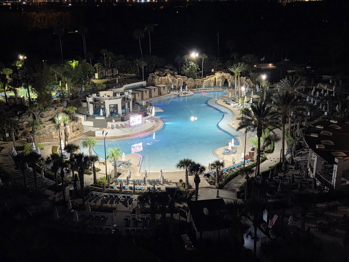 RobCarolla's tweet image. Touch down in Orlando for #cscunite25 and #NACDA25 ... Look forward to catching up with friends and colleagues and also educating many about @RealProVB
