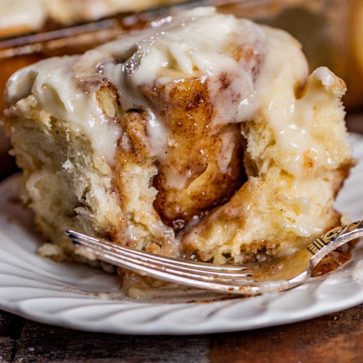 TroySoprano's tweet image. A Delicious Cinnamon Roll #BreadPosting