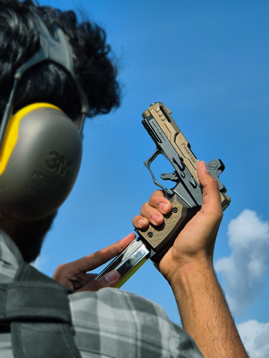 👊 On the range with Phantom.
This pistol just feels right — lightweight, accurate, and crazy fun to shoot.
Whether it’s your first shot or your 100th, Phantom performs like a pro.