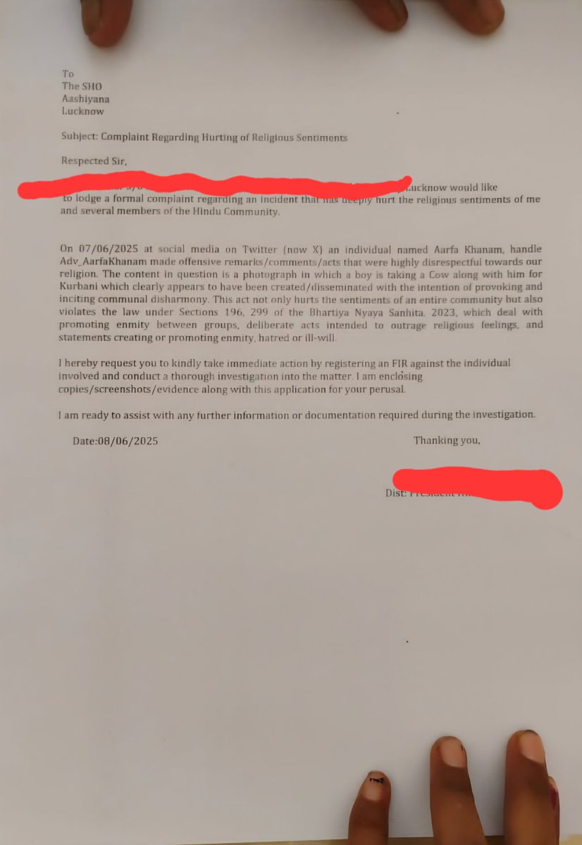 जय श्रीराम,

लखनऊ के अलग अलग थानो मे <a href="/Adv_AarfaKhanam/">Aarfa Khanam</a>
के खिलाफ FIR करवाने की तैयारी हो चुकी है। हम अपनी लडाई लडने के जो टीम बना रहे है वह धरातल पर उतर चुकि है। हम सिर्फ कहने को सनातन के लिए नही लड रहे बल्कि करना शुरू भी कर दिऐ है। <a href="/ashishsood_bjp/">Ashish Sood</a> जी, उम्मीद है आप कार्रवाई