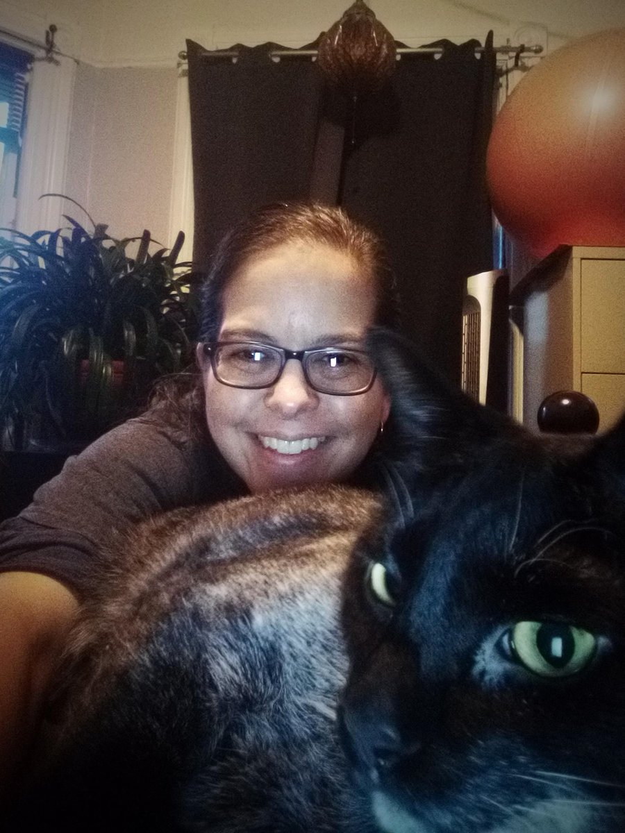 cakebooks's tweet photo. me and sherm! https://t.co/bNb89ULb5T