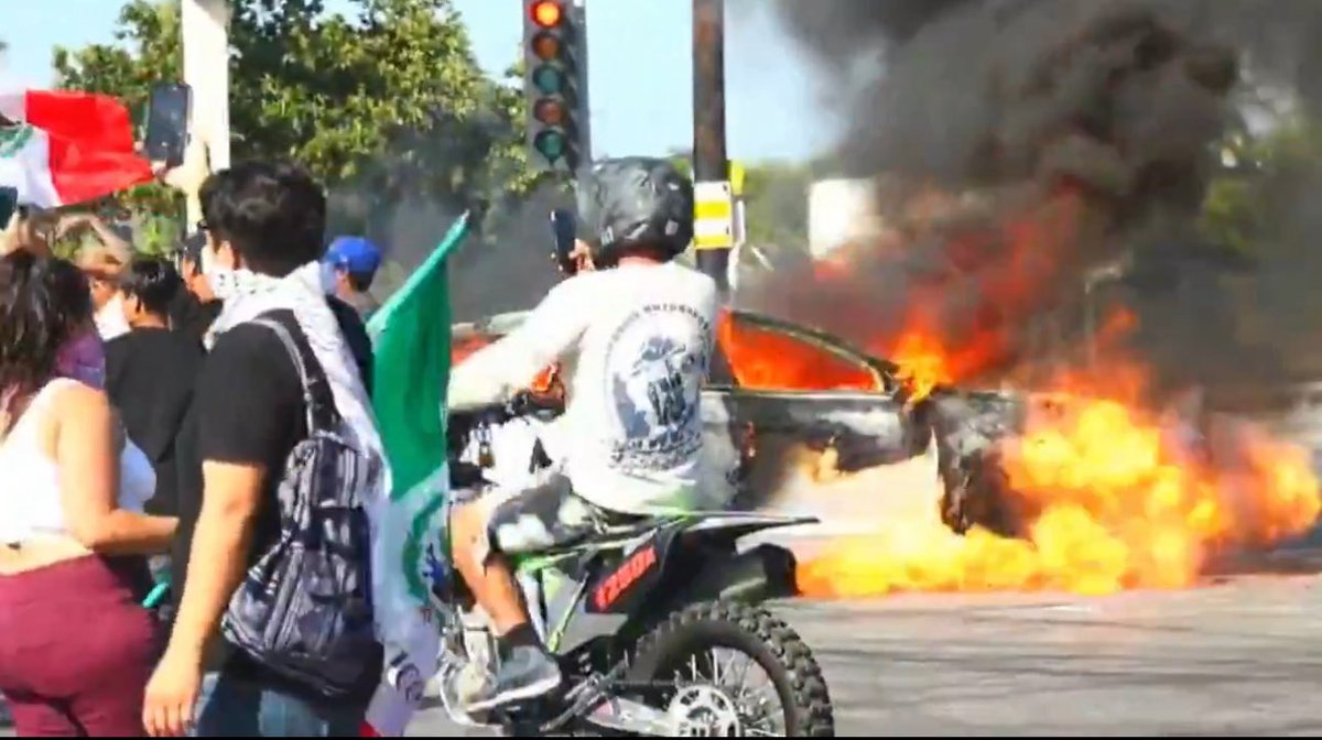 MarcusACVRUFUS's tweet image. Peaceful. You cowards