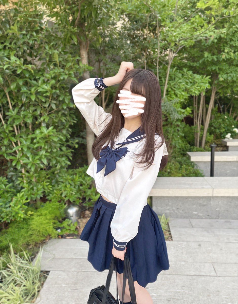 おはようございます！
今日14時〜21時まで出勤します🌟

HPのお写真が変わりました！⬇️
ななちゃんは細いからそれをもっと見せたい！って色々撮っていただいたので、前よりも雰囲気伝わりやすい写真になってると思います😽💖
気になった方はぜひお誘いお待ちしてます🤲🏻

refle-mint.com/profile/_uid/1…