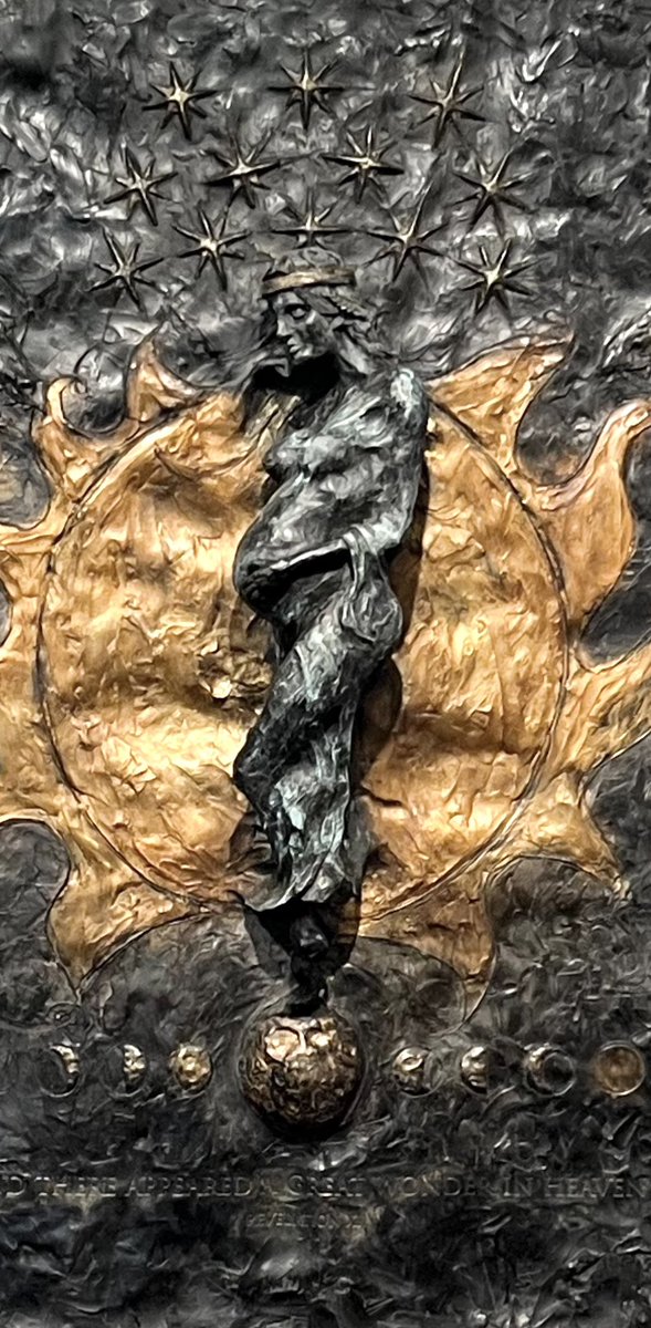 SculptorRett's tweet image. The central figure in my relief titled “And There Appeared a Wonder in Heaven”, this figure is a depiction of the pregnant woman “clothed in the sun” from Revelation 12. I find the depiction of the Dea Gravida motif across cultures and beliefs systems to fascinating. #deagravida