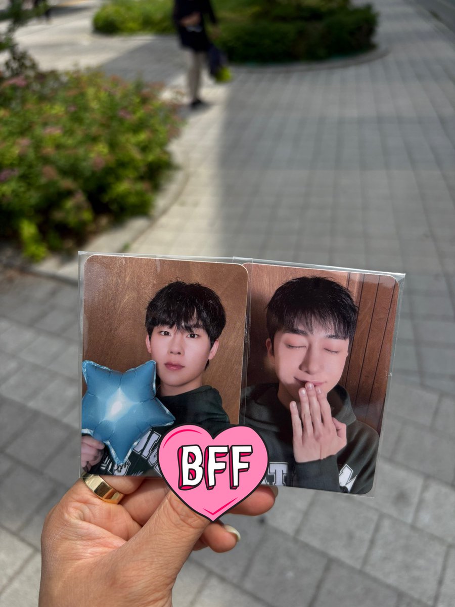 smallimbb's tweet photo. 모노로그 몬스타엑스 팝업 포카 교환구해요

파우치 주헌>>형원 또는 창균
입장 개죽이 포카>>창균

현장입니다! 

뎀주세요! https://t.co/E6KpbBaWPb