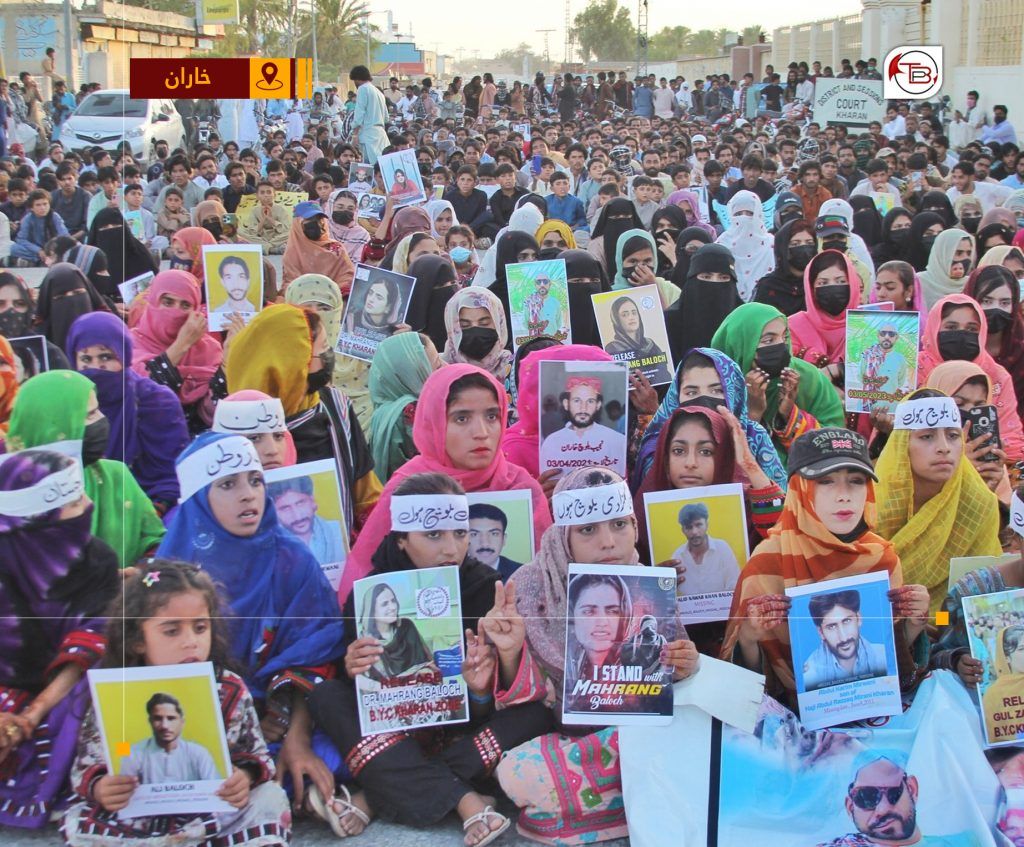 Imagine spending #Eid clutching a faded photo instead of hugging your child..

That’s the reality for thousands of #Baloch families—haunted by enforced disappearances while the powerful dine in denial..

Pakistan’s dirty war on #Balochistan must be called out!!
#MissingBaloch