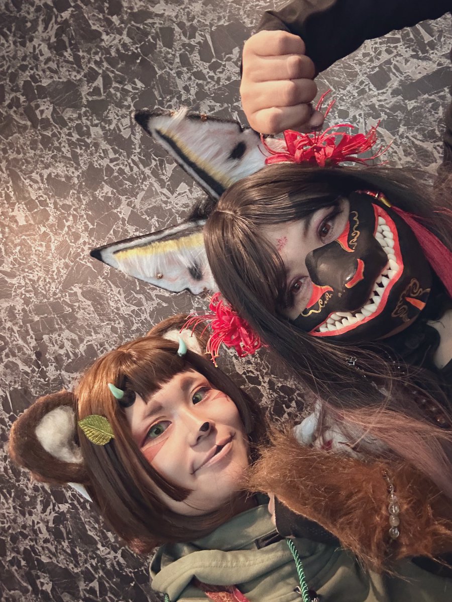 めいさん(<a href="/mey_nekotsuki/">猫月 めい🔯あやかしの魔女</a> )は狐面だー⛩
私はたぬ鬼だー🍃

変化終わったよー✨