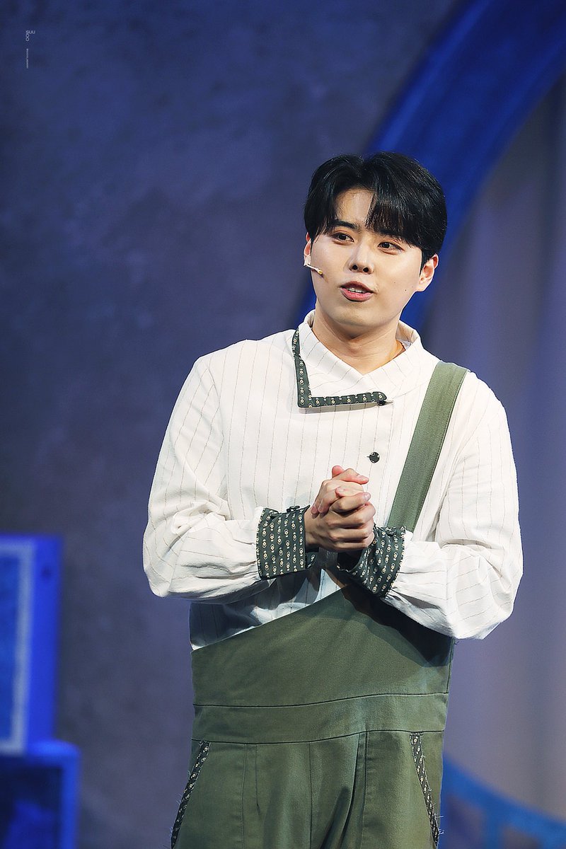 sooya_memory's tweet photo. 20250607낮 이솝이야기 무대인사
김태환(Whisper 바람) https://t.co/9FIDx5JyiR