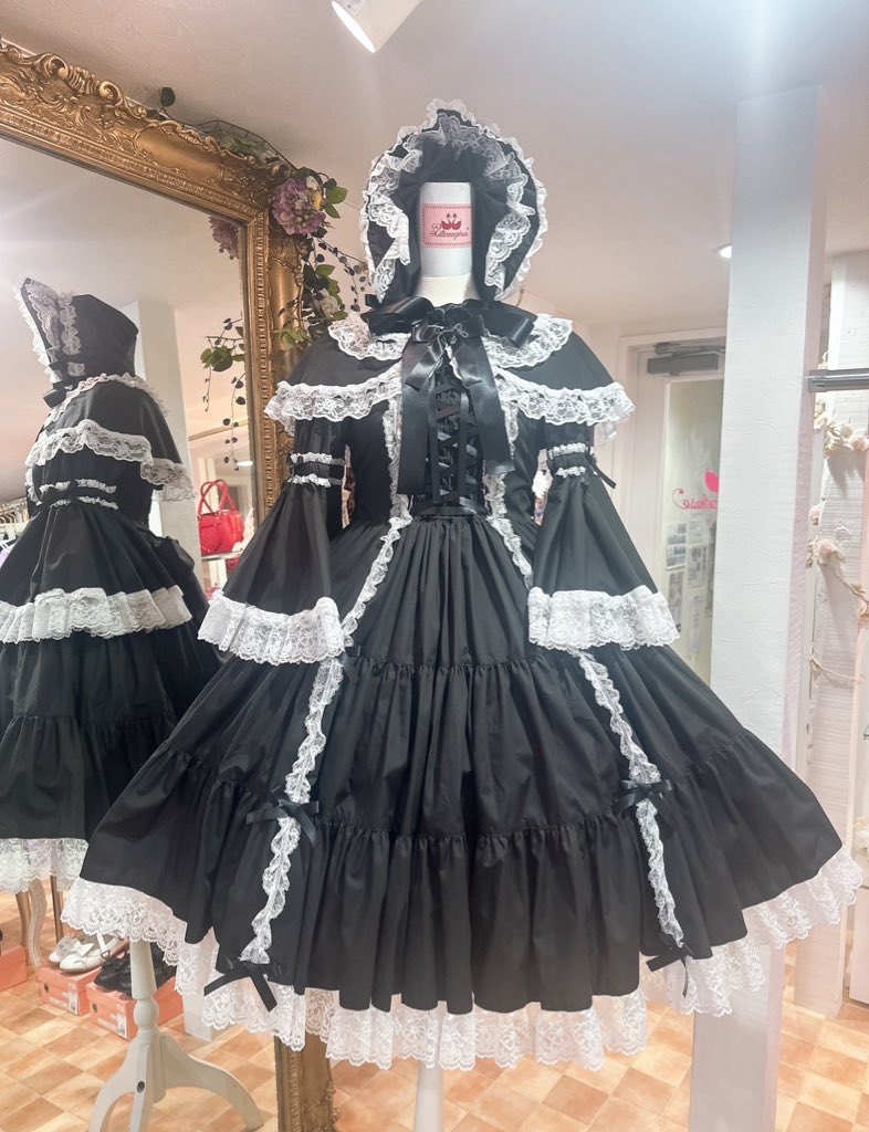 最終値下げ メタモルフォーゼ 無地ラッセルレース姫袖ワンピース ケープセット 最終値下げ メタモルフォーゼ 無地ラッセルレース姫袖ワンピース