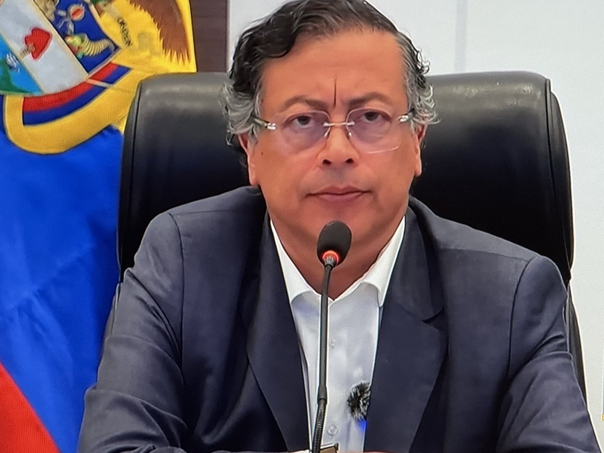 Está demente el presidente de Colombia habla un día trágico como hoy de bolivar y palestina tras el atentado contra Miguel Uribe