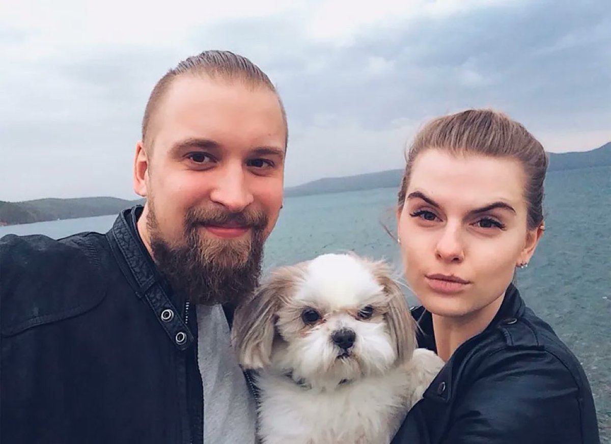 FilonenkoOles's tweet photo. Украинская шпионская пара, которая провела операцию «Паутина» на российской земле и изменила ход войны.
Катерина и Артем Тимофеевы. 
Их боялся сам Путин. Чорт знает, где они поставят свои фуры следующий раз https://t.co/9427fD4BBI