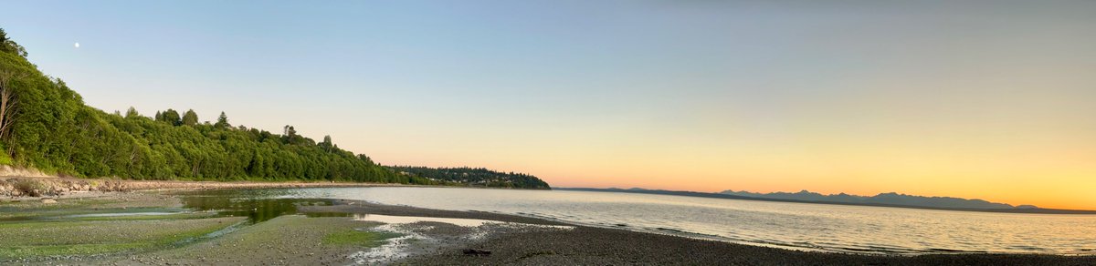 Jérôme Lecoq (@lecoqjerome) on Twitter photo Caught the pair: Sunset to Moonrise Caught the pair: Sunset to Moonrise