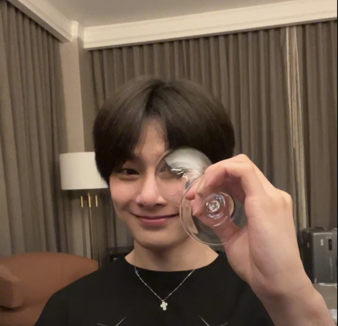 아진짜아이앤초딩학교이학년갓은데…..