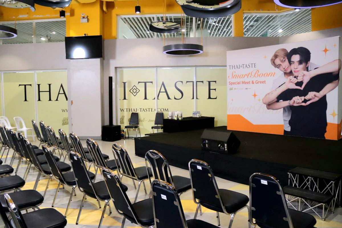 's tweet image. ThaiTaste × SmartBoom บุก MBK แล้ววันนี้! 🎉

✨  SmartBoom จะมาเขย่าหัวใจ สร้างความสนุกแบบจัดเต็มในงานมีตแอนด์กรี๊ดสุดเอ็กซ์คลูซีฟ 
ใครมีบัตรแล้ว ลงทะเบียนเตรียมเข้างานได้เลย

📅 วันและเวลา: วันที่ 8 มิถุนายน เวลา 14:00–17:00 น.
📍 สถานที่: ชั้น G จุดนัดพบ (Meeting Point), MBK…