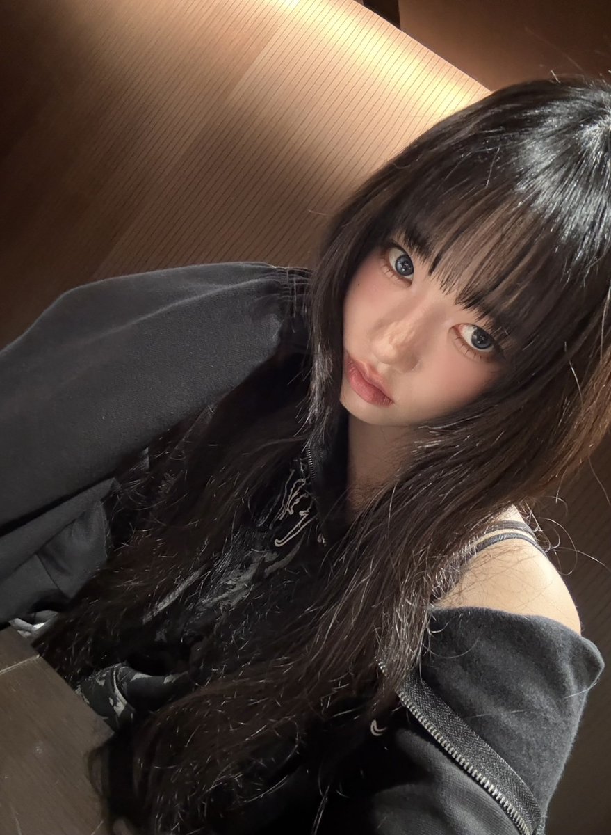 🐈‍⬛😉

#SOOIN #수인
#MEOVV #미야오