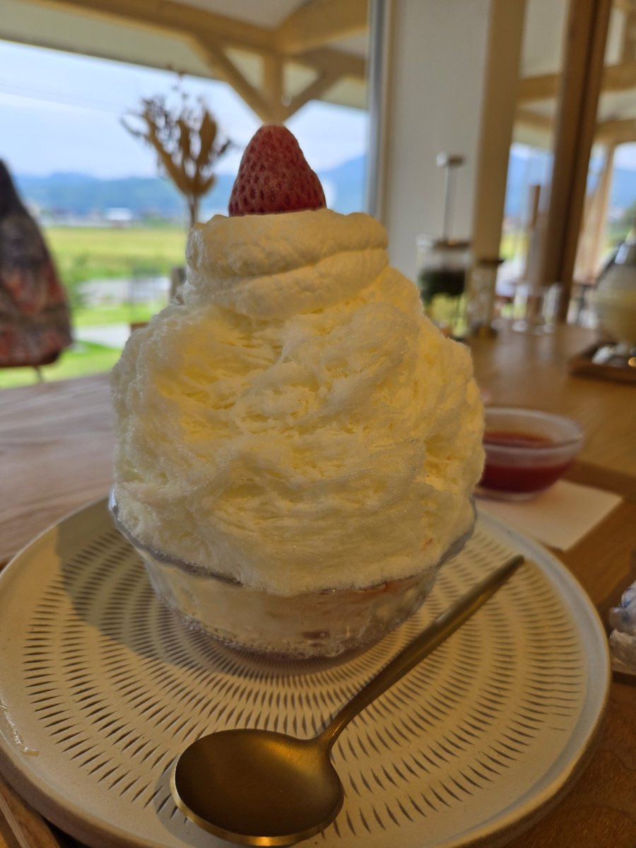 お母さん誕生日だから、うきは市をドライブしてグルメ三昧✨
リバーワイルドハムファクトリー
よかもんいちご研究所