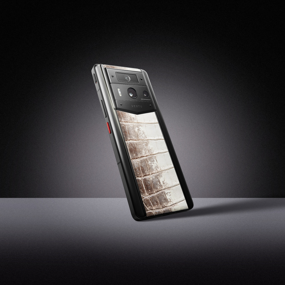 VertuEngland's tweet image. Discover the VERTU METAVERTU Himalayan Leather Edition.

Crafted from rare, natural materials for unmatched luxury and timeless style. 
Own a phone as unique as you are. 

Tap now to elevate your collection! 
#VERTU #METAVERTU #LuxuryPhone #HimalayanLeather