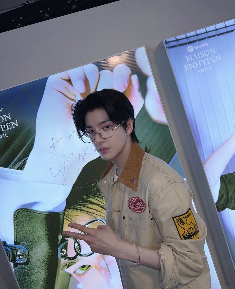 jake archive tweet media