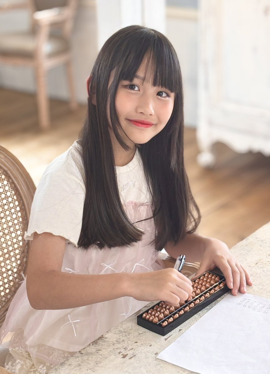 6/8 絵画空間！
陽光あふれる池袋撮影会★

落ち着いた時間の中、
撮影をお楽しみ頂いています✨
ただいまセッション進行中♪
後半も頑張ります❣️

#スタマガ撮影会 #スタマガ撮影会 #りあにゃん #そろばん始めました